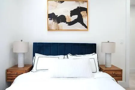 3Br 2Baths With Private Outdoors Apartment New York