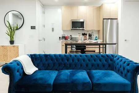 3Br 2Baths With Private Outdoors Apartment New York