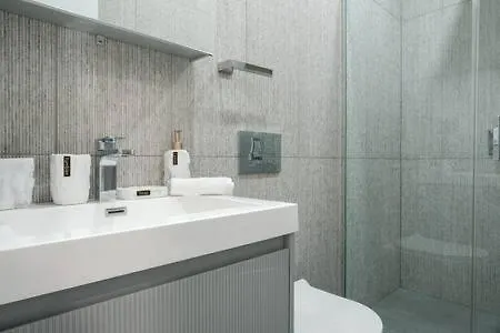 3Br 2Baths With Private Outdoors Apartment New York United States